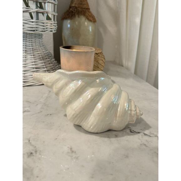 White Irredecent Ceramic Coastal Decor Hallow Seashell Decorative Planter Pot - Picture 5 of 10